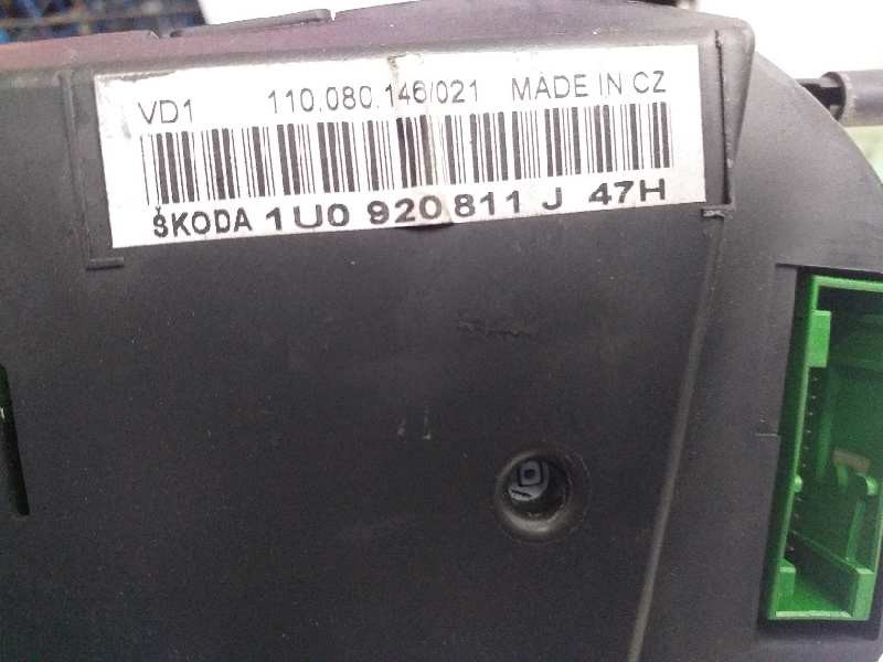 Recambio de cuadro instrumentos para skoda octavia berlina (1u2) tour referencia OEM IAM    Recambio de cuadro instrumentos para skoda octavia berlina (1u2) tour referencia OEM IAM