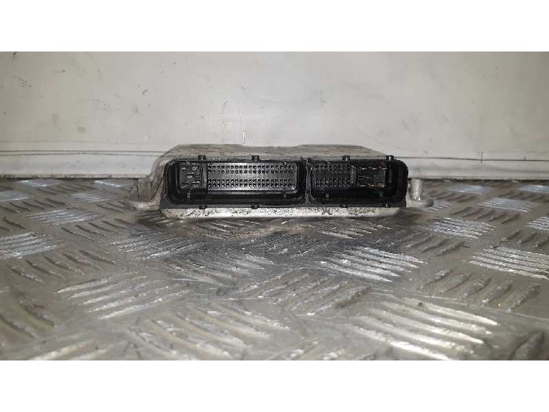 Recambio de centralita motor uce para skoda octavia berlina (1u2) tour referencia OEM IAM 0281015334 038906019PF 