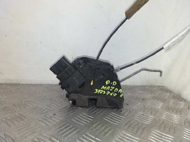 Recambio de cerradura puerta delantera derecha para mazda 3 berlina (bk) 1.6 crdt active referencia OEM IAM   
