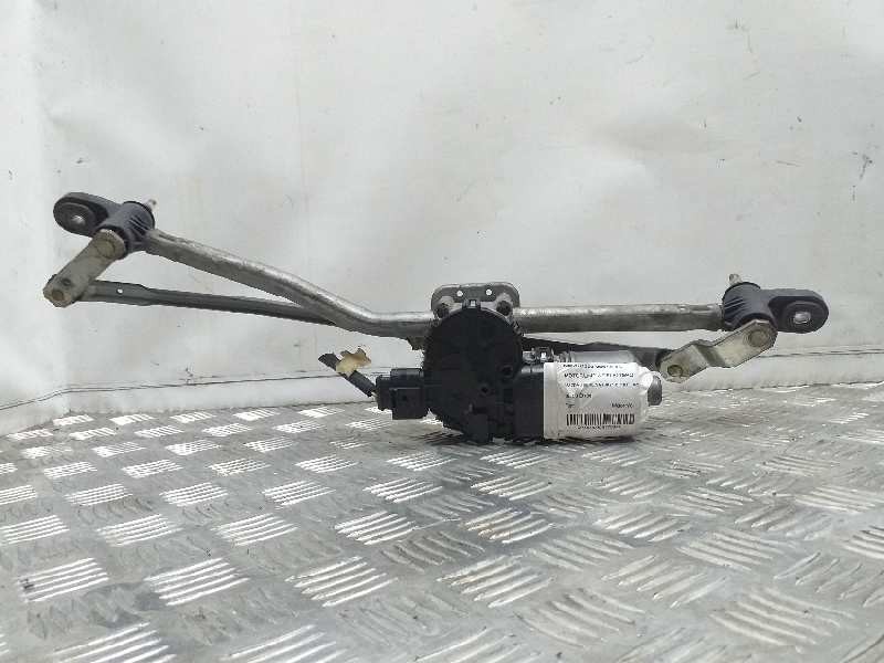 Recambio de motor limpia delantero para mazda 3 berlina (bk) 1.6 crdt active referencia OEM IAM   