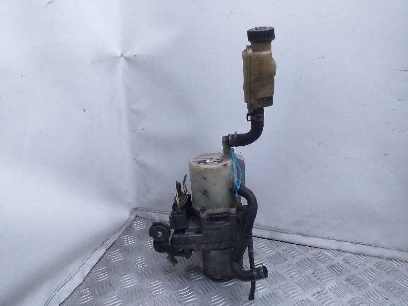 Recambio de bomba direccion para mazda 3 berlina (bk) 1.6 crdt active referencia OEM IAM 044010236  