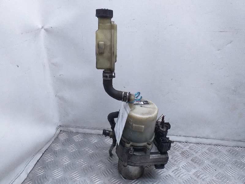 Recambio de bomba direccion para mazda 3 berlina (bk) 1.6 crdt active referencia OEM IAM 044010236  