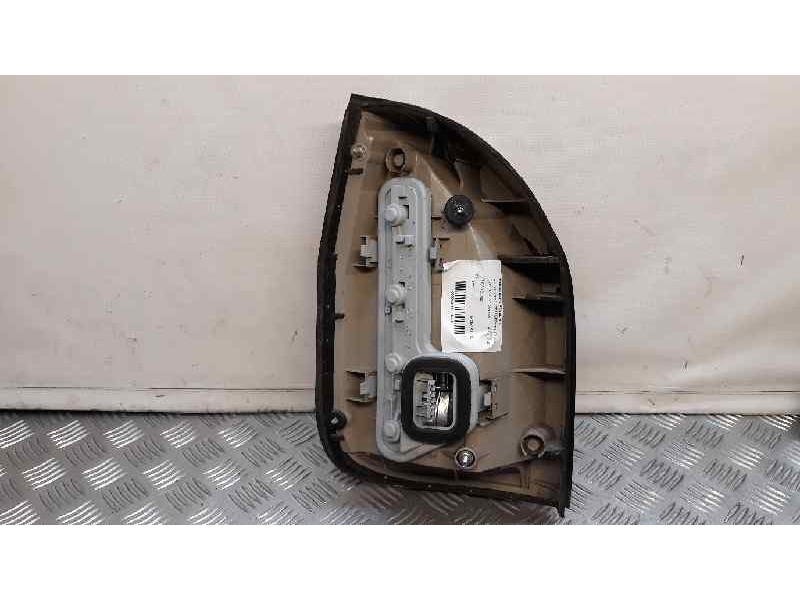 Recambio de piloto trasero derecho para opel zafira a elegance referencia OEM IAM   