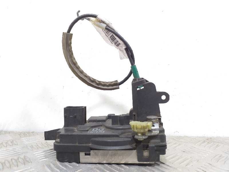 Recambio de cerradura puerta delantera derecha para opel zafira b cosmo referencia OEM IAM 13210749  