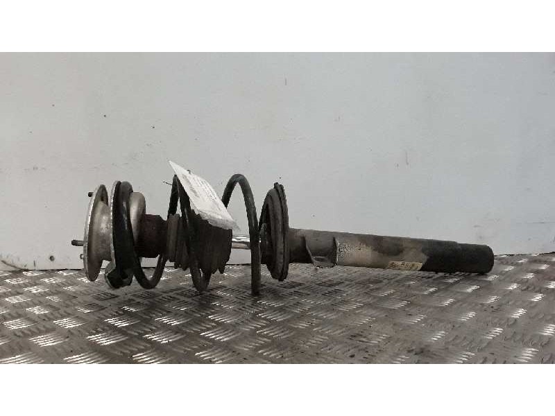 Recambio de amortiguador delantero derecho para bmw serie 3 berlina (e46) 320d referencia OEM IAM   