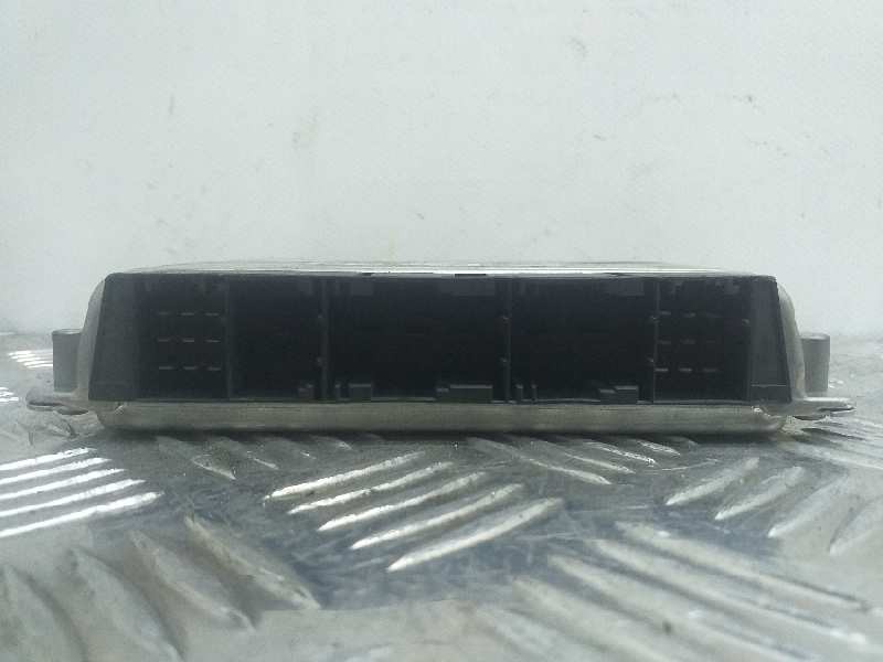 Recambio de centralita motor uce para bmw serie 3 berlina (e46) 320d referencia OEM IAM 0281010205 7786887 