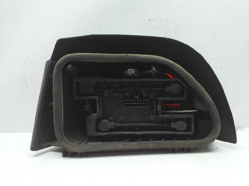 Recambio de piloto trasero derecho para renault clio ii fase i (b/cbo) 1.9 d referencia OEM IAM   