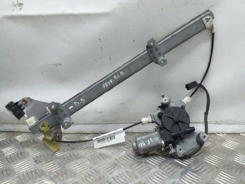 Recambio de elevalunas delantero derecho para nissan primera berlina (p11) básico referencia OEM IAM 807002F010 ELECTRICO 5 PUER