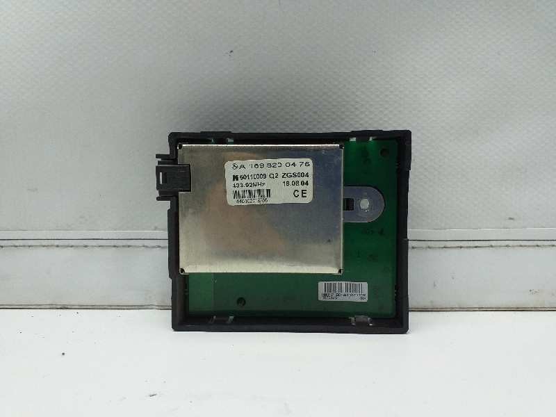 Recambio de antena para mercedes-benz clase a (w169) a 170 a-edition referencia OEM IAM A1698200475  