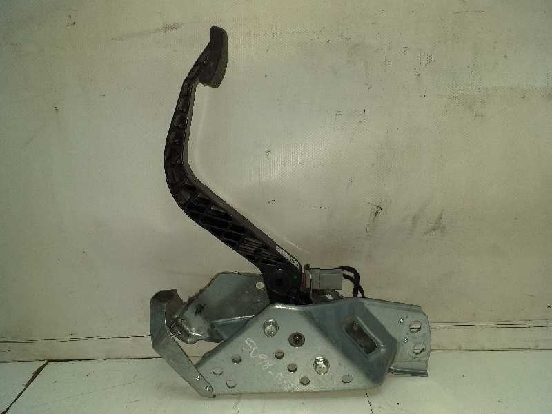 Recambio de pedal embrague para opel zafira b cosmo referencia OEM IAM 13192503  