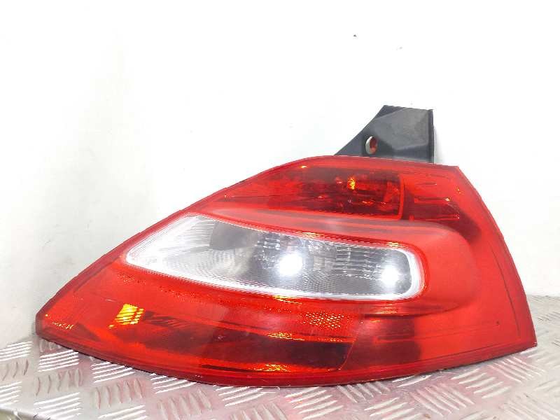 Recambio de piloto trasero derecho para renault megane ii berlina 3p confort authentique referencia OEM IAM   