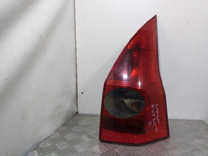 Recambio de piloto trasero derecho para renault megane ii familiar dynamique confort referencia OEM IAM 8200142683  