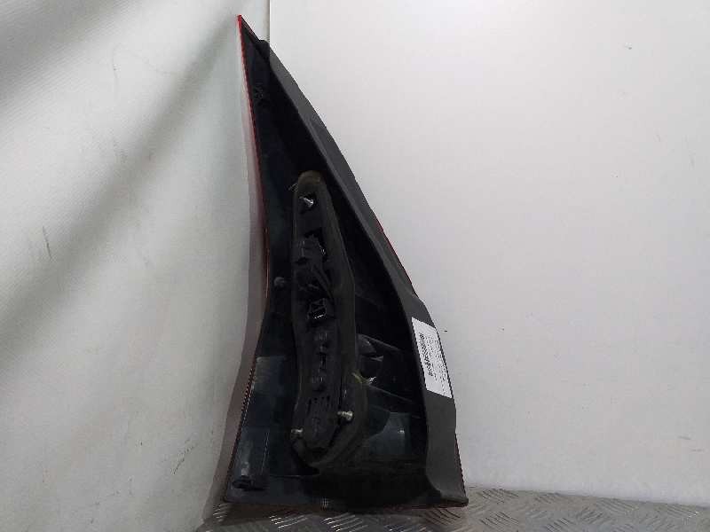 Recambio de piloto trasero derecho para renault megane ii familiar dynamique confort referencia OEM IAM 8200142683  