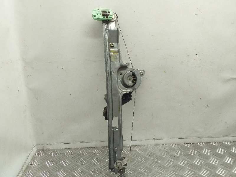 Recambio de elevalunas delantero izquierdo para renault scenic ii confort dynamique referencia OEM IAM 8200646841  