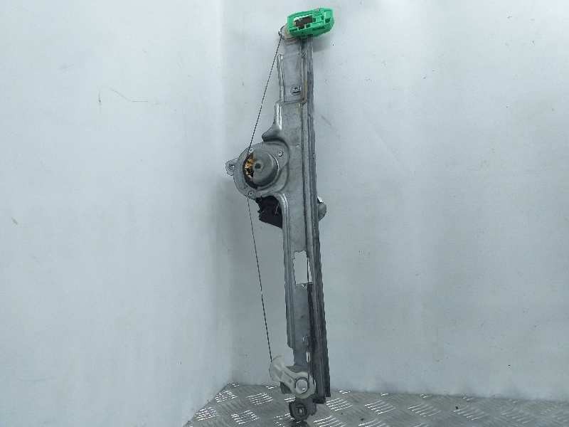 Recambio de elevalunas delantero derecho para renault scenic ii confort dynamique referencia OEM IAM 8200646840  