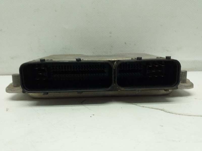 Recambio de centralita motor uce para volkswagen polo berlina (6n2) trendline referencia OEM IAM  045906019AB 0281010503