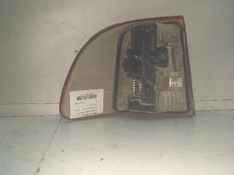 Recambio de piloto trasero derecho para opel astra f berlina gl referencia OEM IAM   