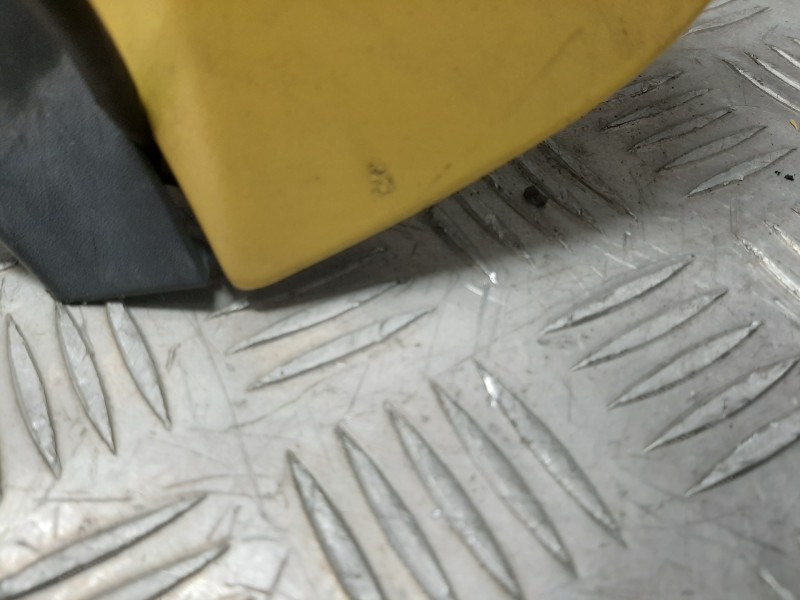 Recambio de capot para peugeot 1007 dolce referencia OEM IAM  AMARILLO 