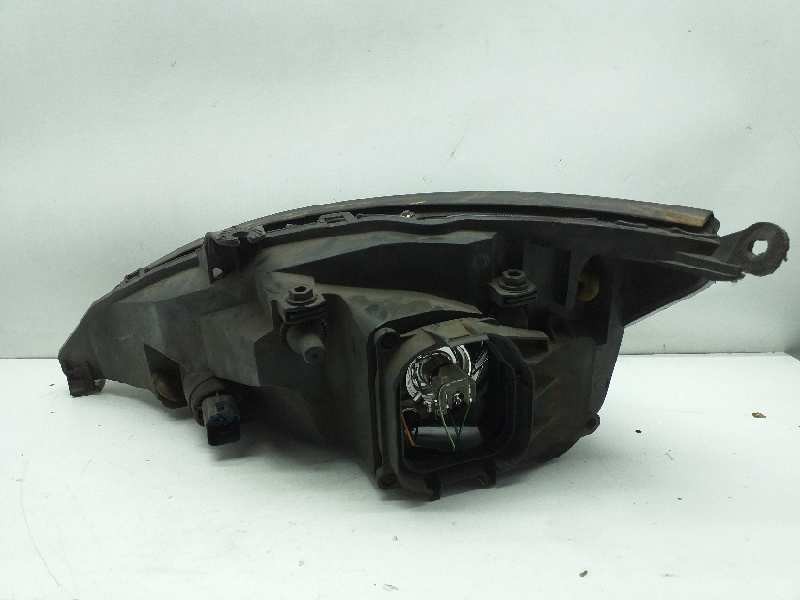 Recambio de faro derecho para ford focus berlina (cak) ambiente referencia OEM IAM   
