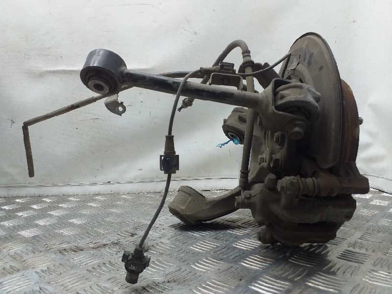 Recambio de mangueta trasera derecha para honda cr-v (re) elegance referencia OEM IAM 52210SWAA00  