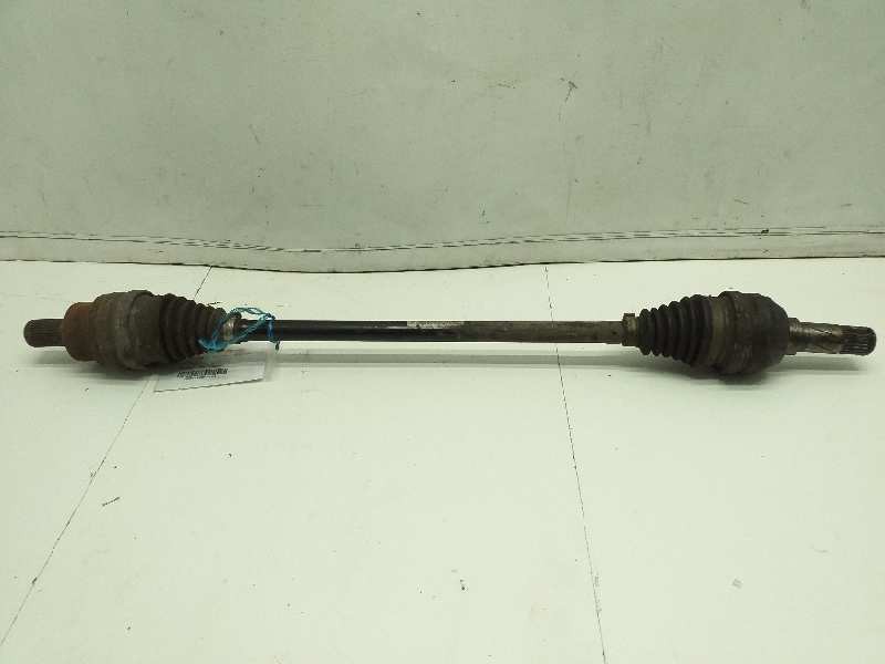 Recambio de transmision trasera izquierda para volvo xc70 d5 awd momentum referencia OEM IAM 0153051677  