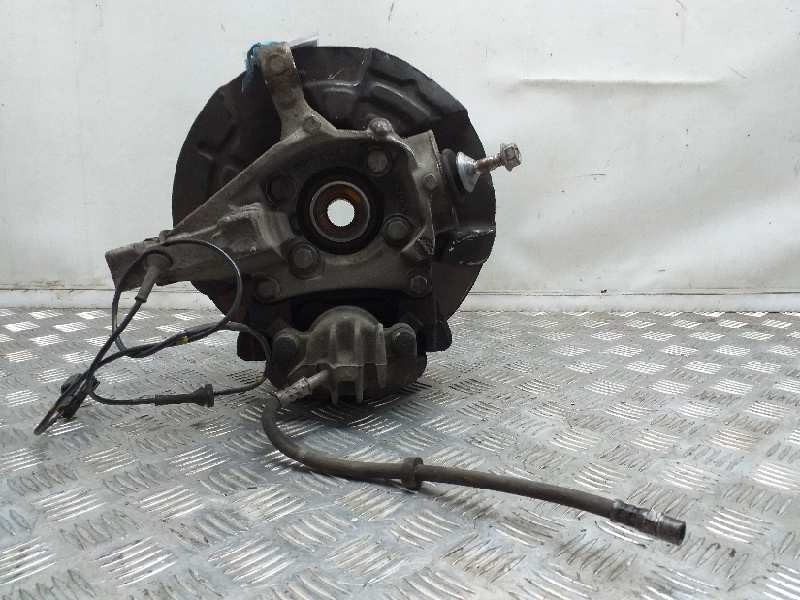 Recambio de mangueta delantera derecha para volvo xc70 d5 awd momentum referencia OEM IAM   