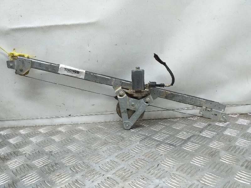 Recambio de elevalunas delantero derecho para nissan primastar (x..) avantour l1h1 2,9 t / 7-sitzer referencia OEM IAM   