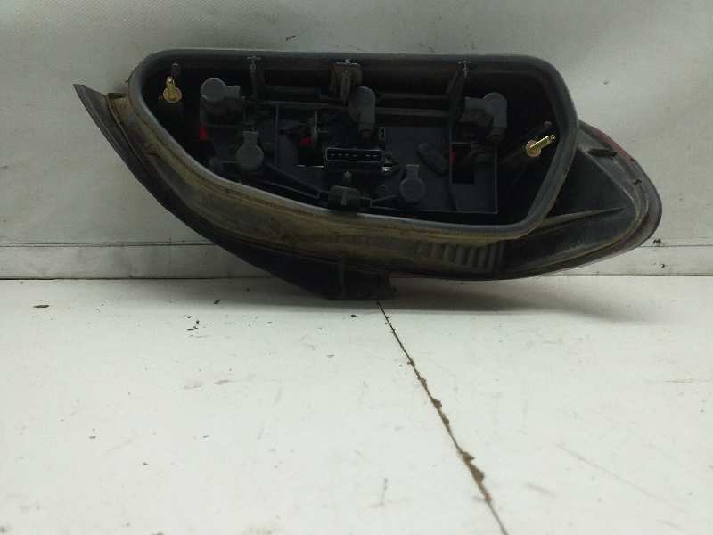 Recambio de piloto trasero derecho para peugeot 406 berlina (s1/s2) sv referencia OEM IAM   