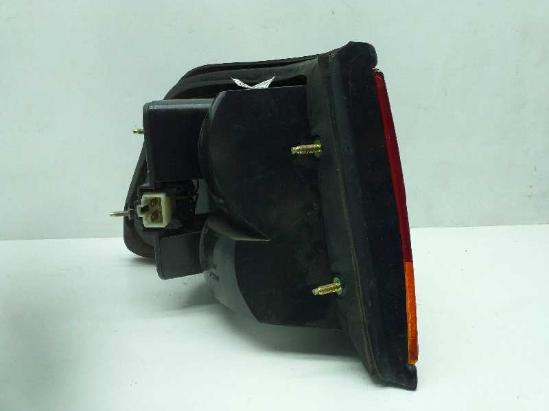 Recambio de piloto trasero derecho para daewoo aranos cd referencia OEM IAM    Recambio de piloto trasero derecho para daewoo aranos cd referencia OEM IAM