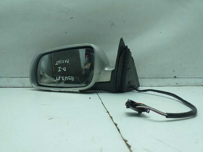 Recambio de retrovisor izquierdo para volkswagen passat variant (3b5) comfortline referencia OEM IAM  ELECTRICO PLATA