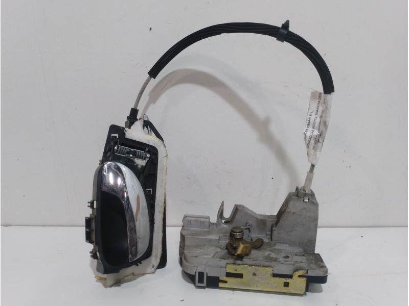 Recambio de cerradura puerta trasera derecha para peugeot 307 break/sw (s2) sw referencia OEM IAM 9138G0 4 PINES 