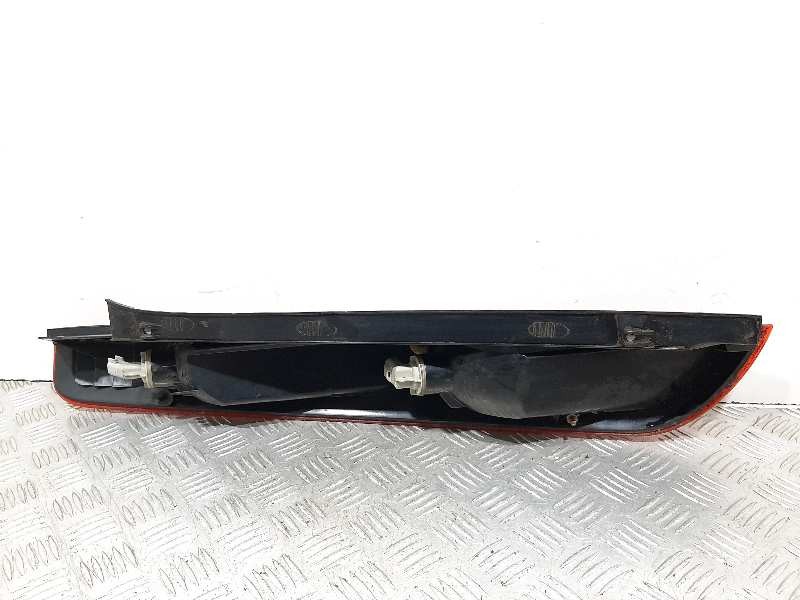 Recambio de piloto trasero derecho para ford focus berlina (cap) sport referencia OEM IAM   