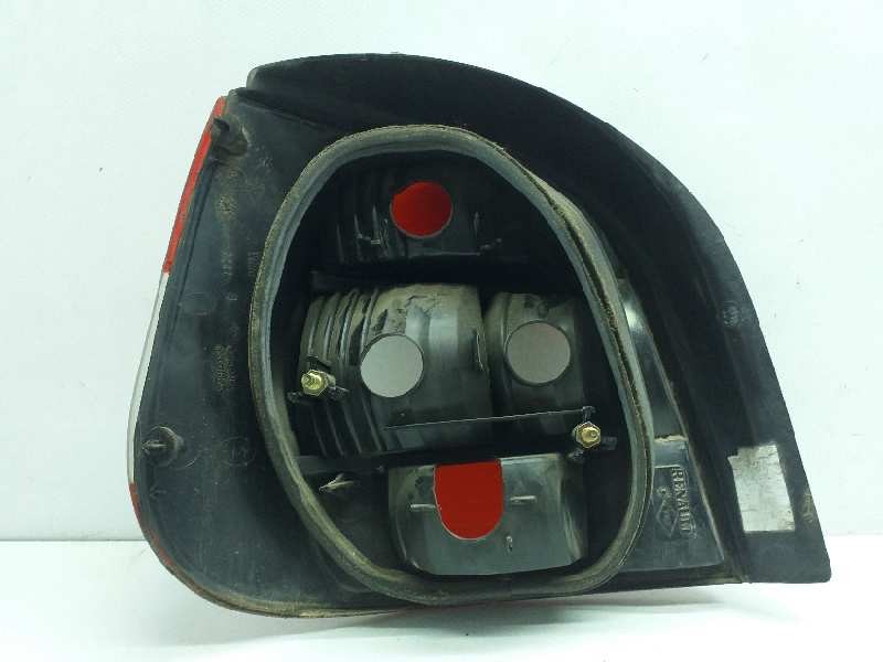 Recambio de piloto trasero derecho para renault scenic (ja..) 1.9 dci authentique referencia OEM IAM 7700428055  