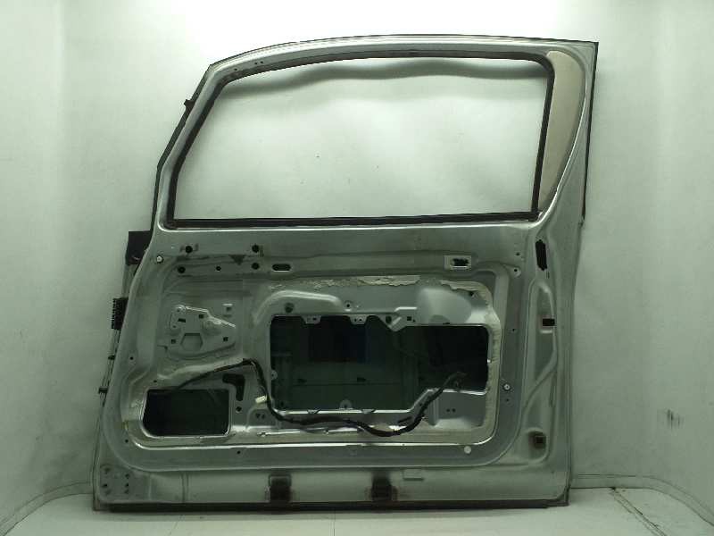 Recambio de puerta delantera derecha para peugeot 1007 dolce referencia OEM IAM  PLATA 