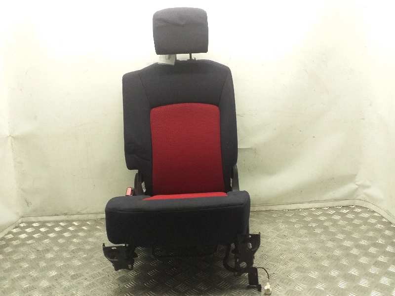 Recambio de asiento trasero izquierdo para peugeot 1007 dolce referencia OEM IAM  ROJO CON AZUL 