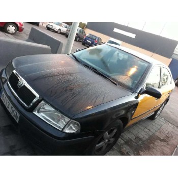 SKODA OCTAVIA BERLINA (1U2)
