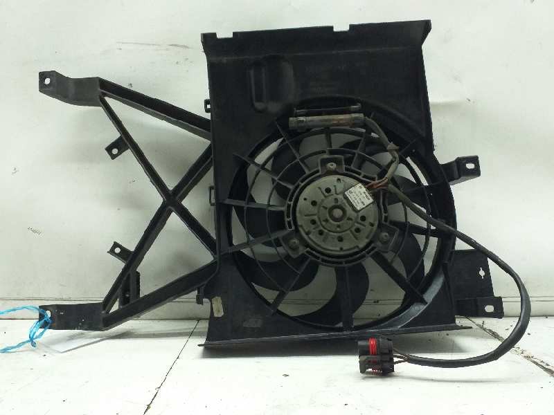 Recambio de electroventilador para opel vectra b berlina 2.0 dti referencia OEM IAM 0130303849 52475659 