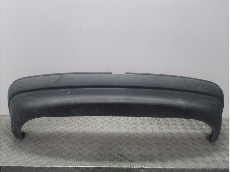 Recambio de paragolpes trasero para opel astra f berlina básico referencia OEM IAM  NEGRO 