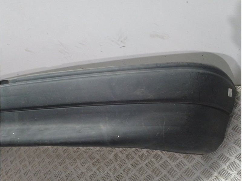 Recambio de paragolpes trasero para opel astra f berlina básico referencia OEM IAM  NEGRO 