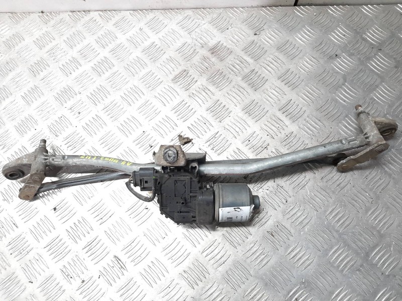 Recambio de motor limpia delantero para audi a4 avant (8e) 1.9 tdi (96kw) referencia OEM IAM   
