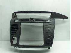 Recambio de consola central para ssangyong rodius xdi limited awd referencia OEM IAM   