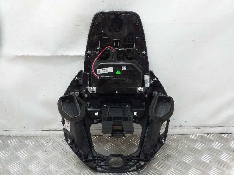 Recambio de consola central para ford transit courier combi ambiente referencia OEM IAM    Recambio de consola central para ford transit courier combi ambiente referencia OEM IAM