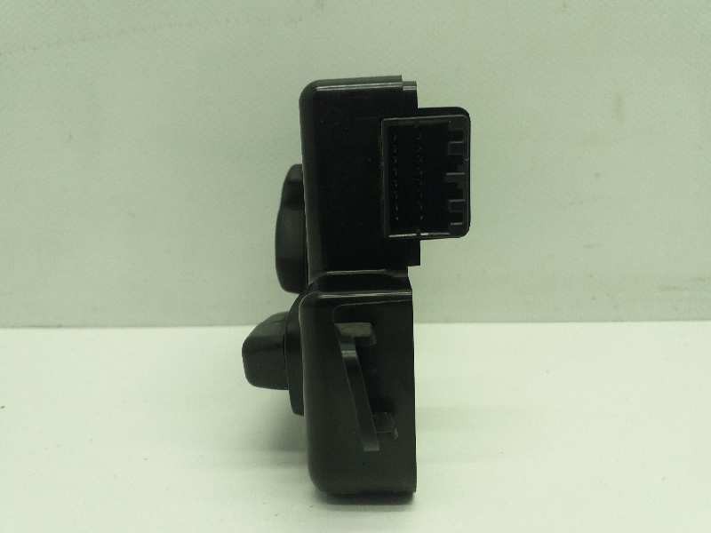 Recambio de centralita asientos para kia carnival 2.7 v6 emotion referencia OEM IAM 889904D000  