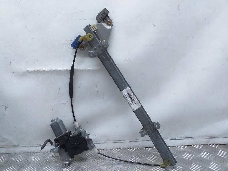Recambio de elevalunas delantero derecho para nissan almera (n16/e) comfort referencia OEM IAM 80700BM605  