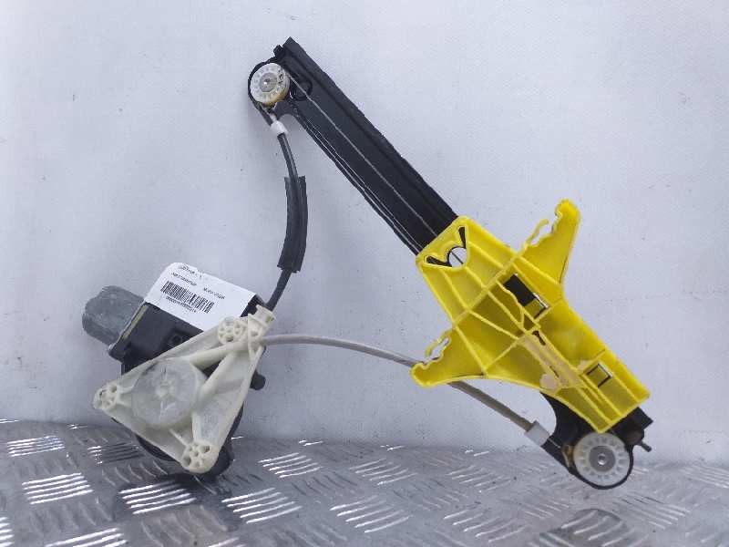 Recambio de elevalunas trasero izquierdo para volkswagen polo (6r1) advance referencia OEM IAM 0130822532 ELECTRICO 