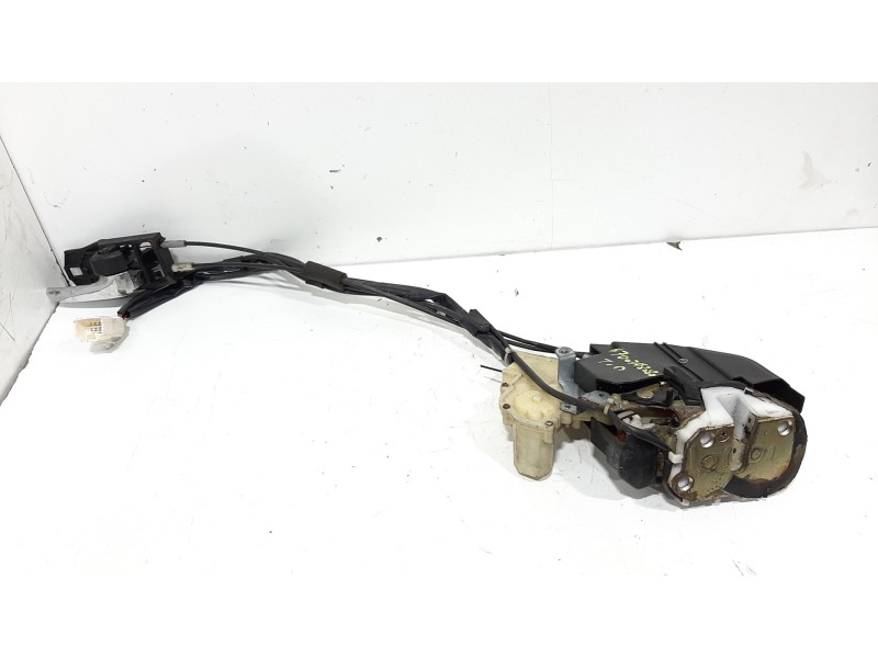 Recambio de cerradura puerta trasera derecha para lexus rx 400h referencia OEM IAM 6905033111  