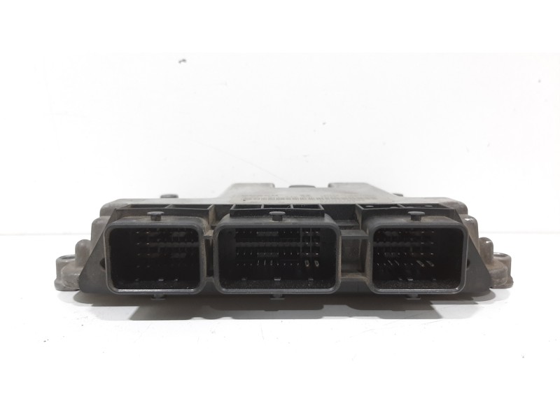 Recambio de centralita motor uce para renault scenic ii authentique referencia OEM IAM 0281011549  8200310863