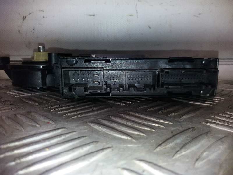 Recambio de motor elevalunas trasero izquierdo para volkswagen touareg (7la) tdi v10 referencia OEM IAM 0130821765 3D0959795F 