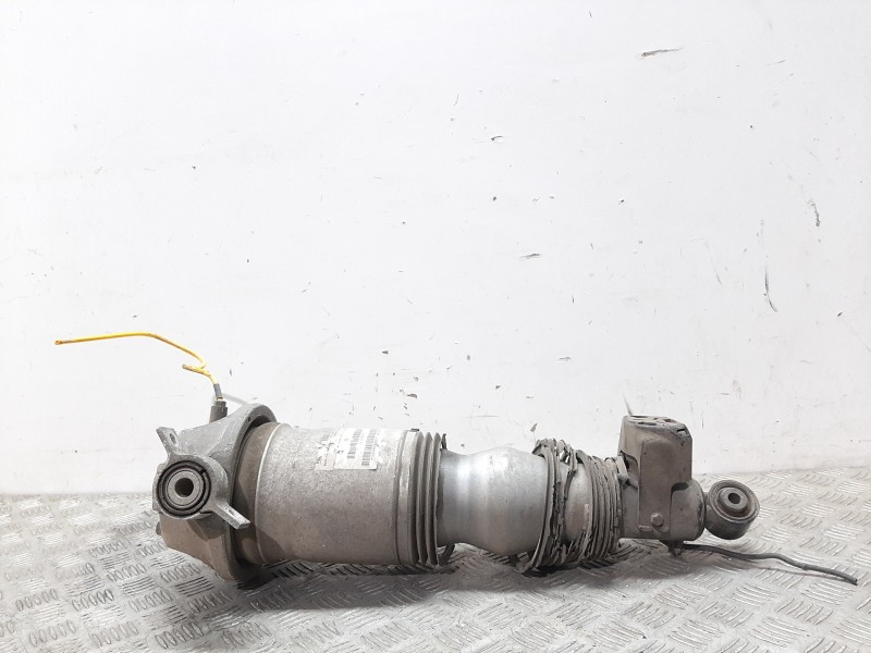 Recambio de amortiguador trasero derecho para volkswagen touareg (7la) tdi v10 referencia OEM IAM 7L6512022E  