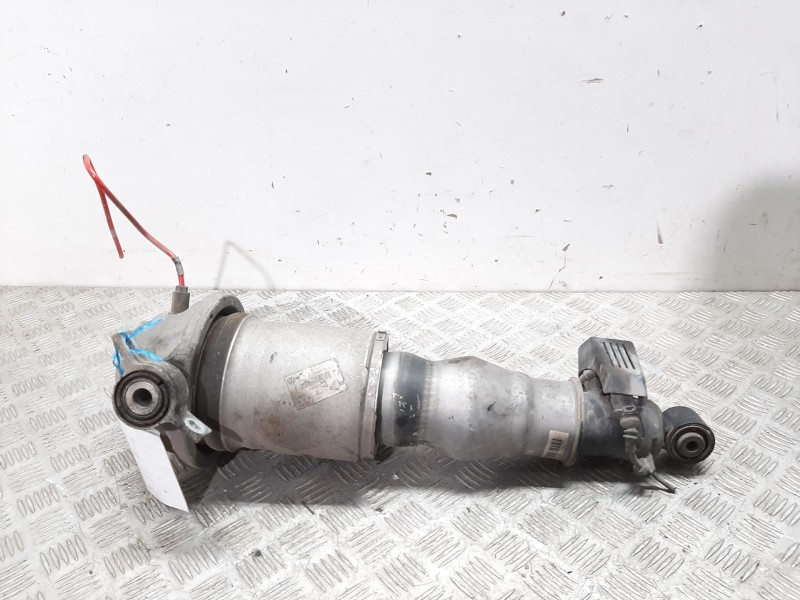 Recambio de amortiguador trasero izquierdo para volkswagen touareg (7la) tdi v10 referencia OEM IAM 7L6512021AG  